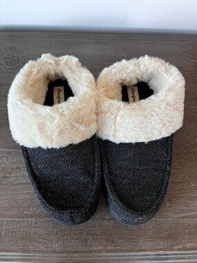 Dearfoams Women's Black Cozy Lined Slippers